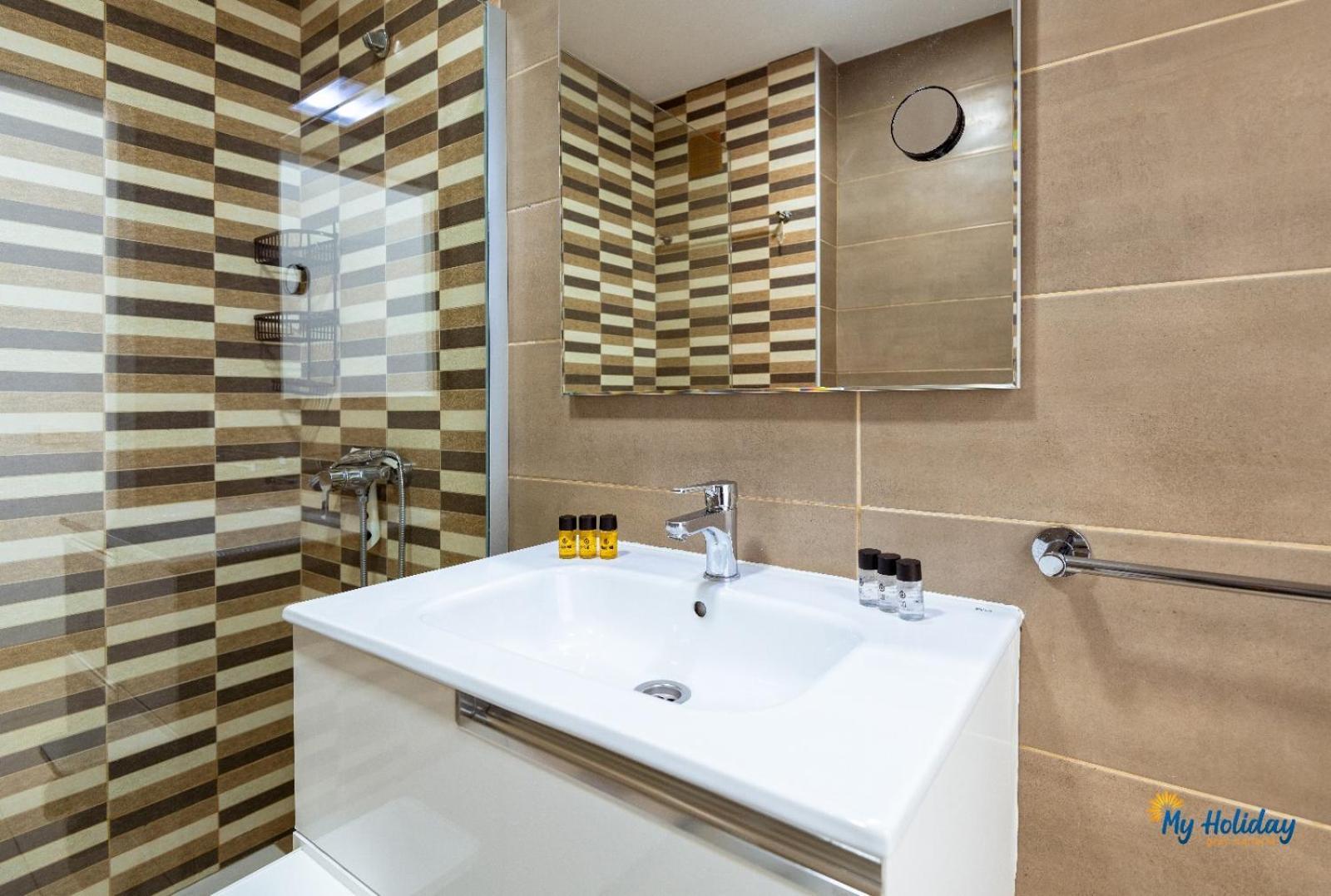 San Bartolomé Lenas Modern Apartment מראה חיצוני תמונה